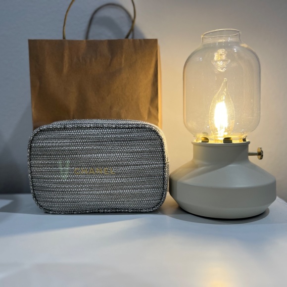 Chanel Makeup Cosmetics Bag - Picture 5 of 5